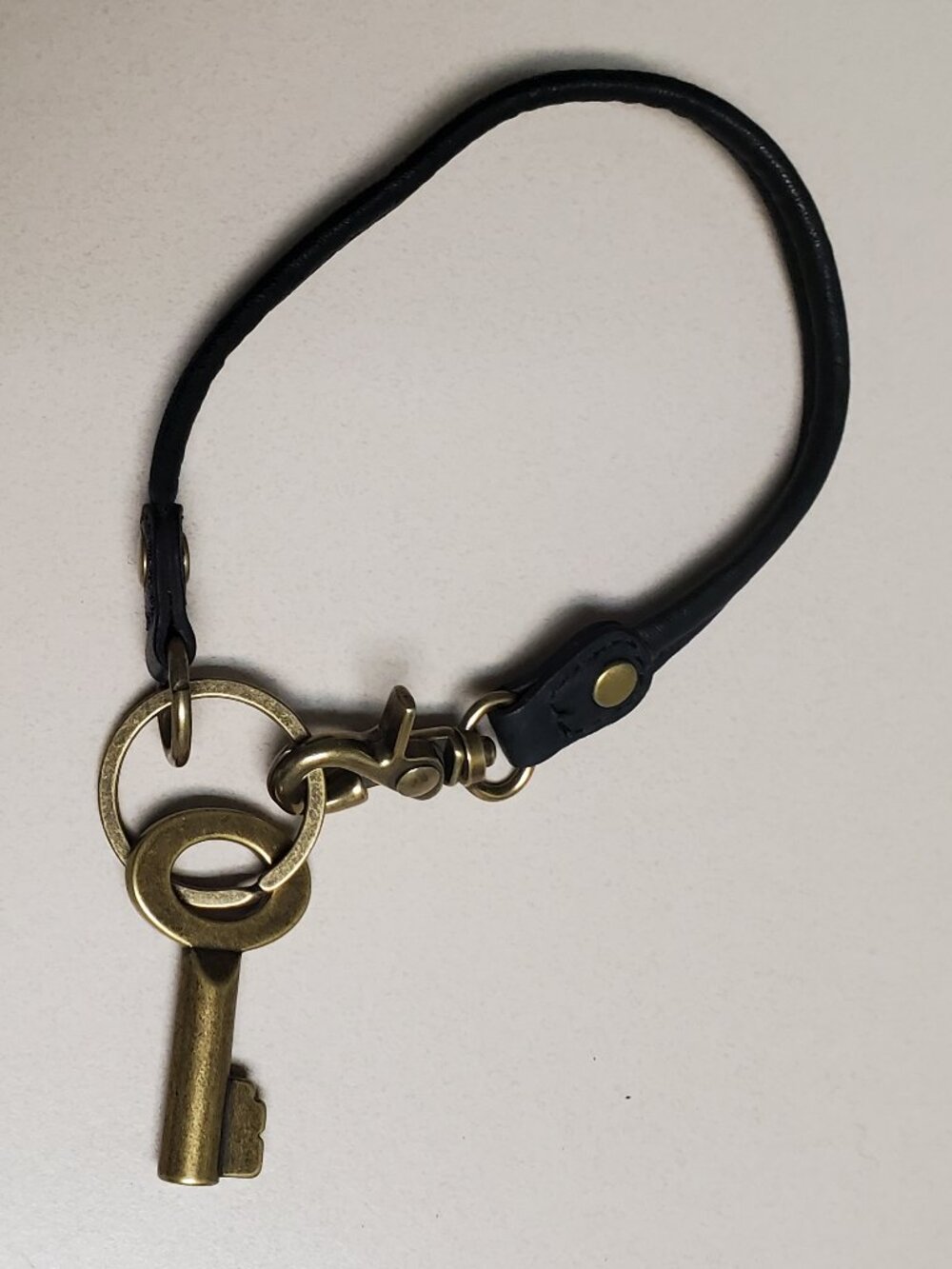 Fossil Replacement Key Purse Charm - Picture 2 of 11